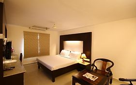 Hotel Crescent Crest Sriperumbudur